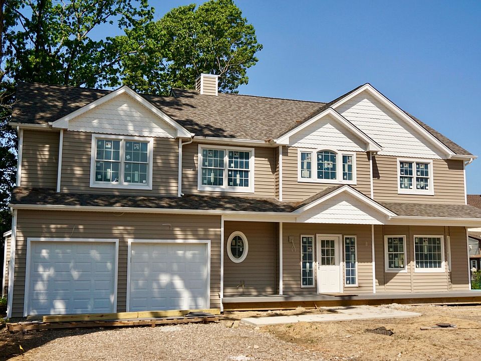 1st image of 2 Park Ln