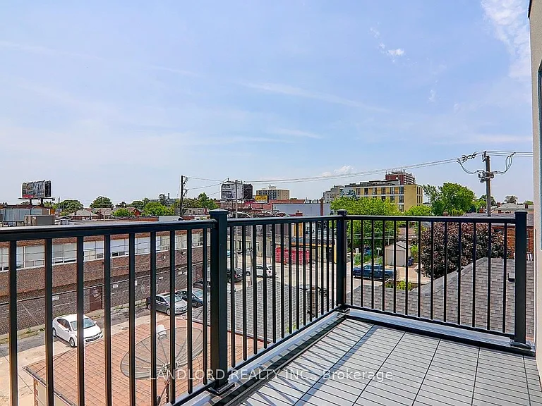 115 Livingstone Ave #UPPER — Photo 31