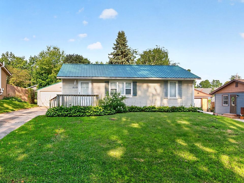 1st image of 509 3rd Ave NE