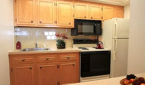 Bay View Estates — Photo 19