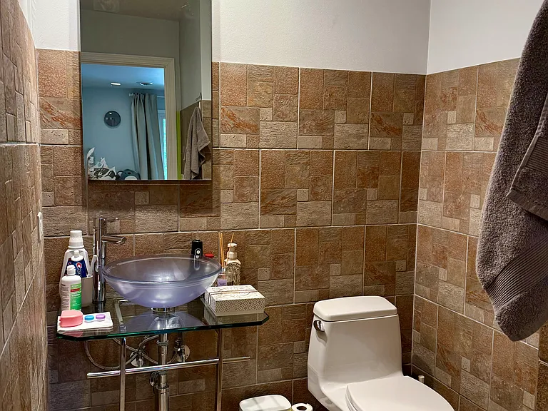 835 Waterview Cir #5 — Photo 4