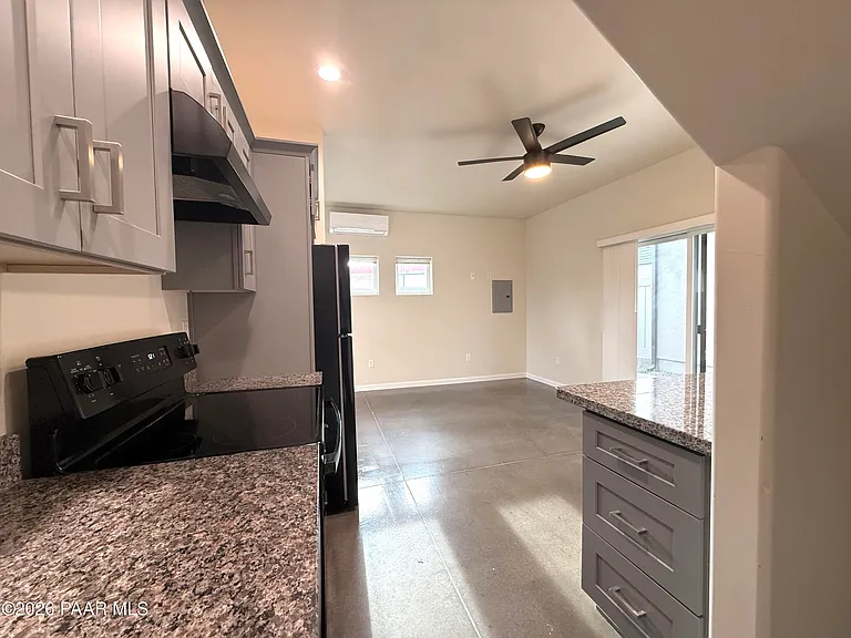 720 N Walnut St #1 — Photo 13