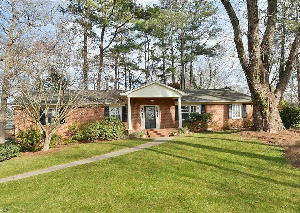 1st image of 3700 Amy Ct