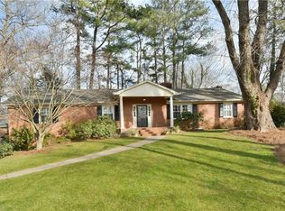 3700 Amy Ct, Winston Salem, NC 27106