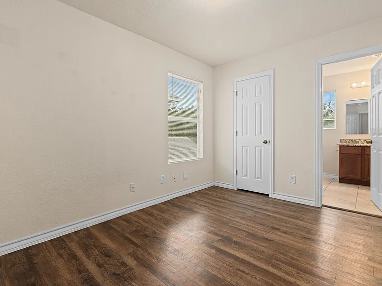 4917 Appleseed Ct — Photo 15