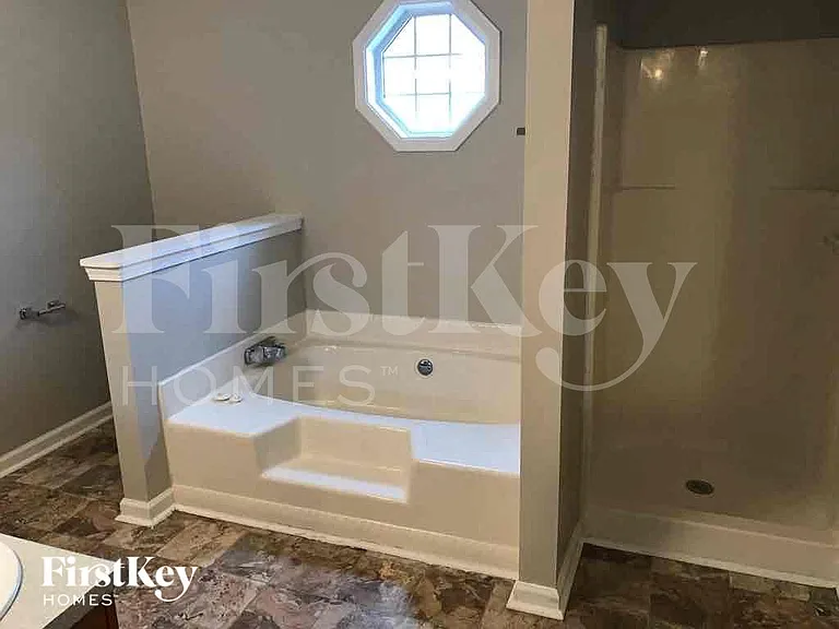 4455 Westminster Dr — Photo 6