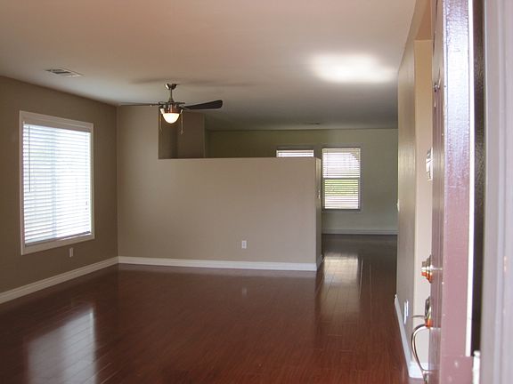 5th image of 14908 Norfolk Cir