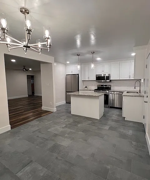 3611 Logan Ave — Photo 4