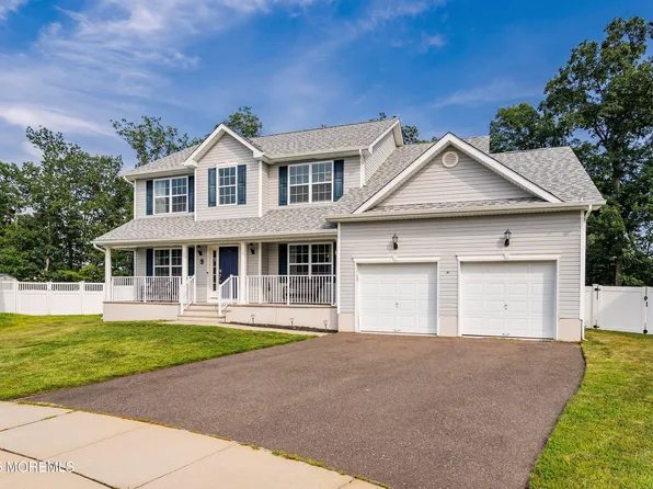 4 Saddle Ridge Court, Bayville, NJ 08721