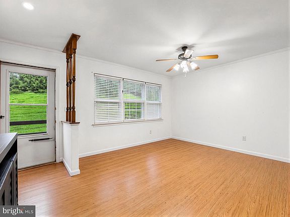 4th image of 6417 Brookeside Ct
