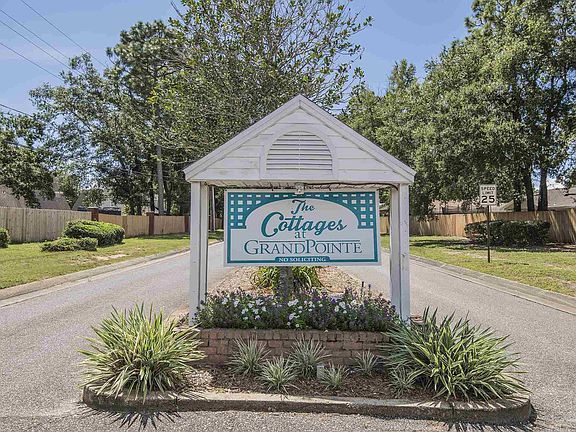 2nd image of 203 Wildflower Ln