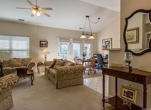 4th image of 7962 King Arthurs Ct