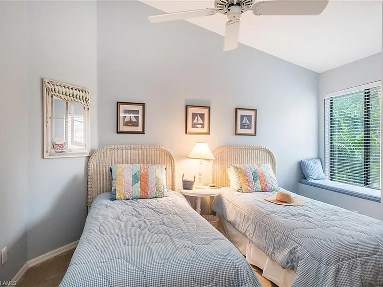 27113 Oakwood Lake Dr — Photo 28