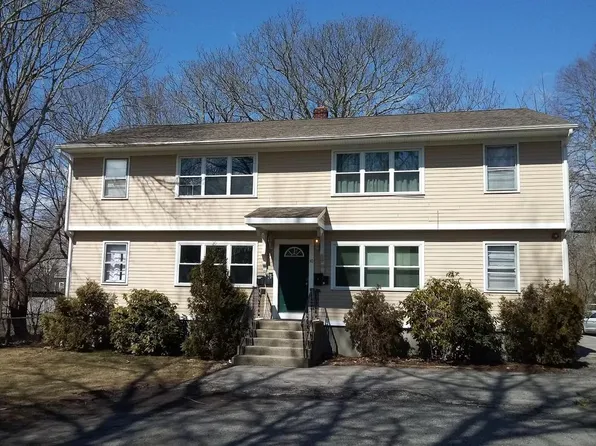 10 Dresser St APT 2, Newport, RI 02840