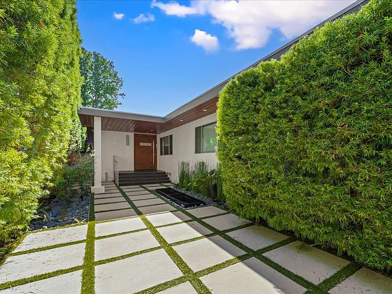 1455 S Castello Ave — Photo 37