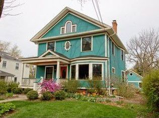 421 N Wheaton Ave, Wheaton, IL 60187