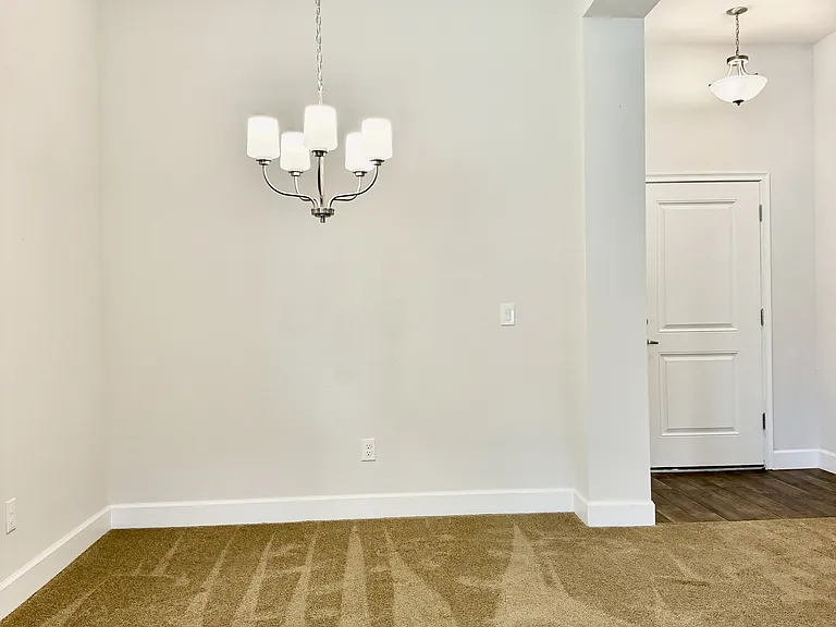 633 W Rexford Dr — Photo 33