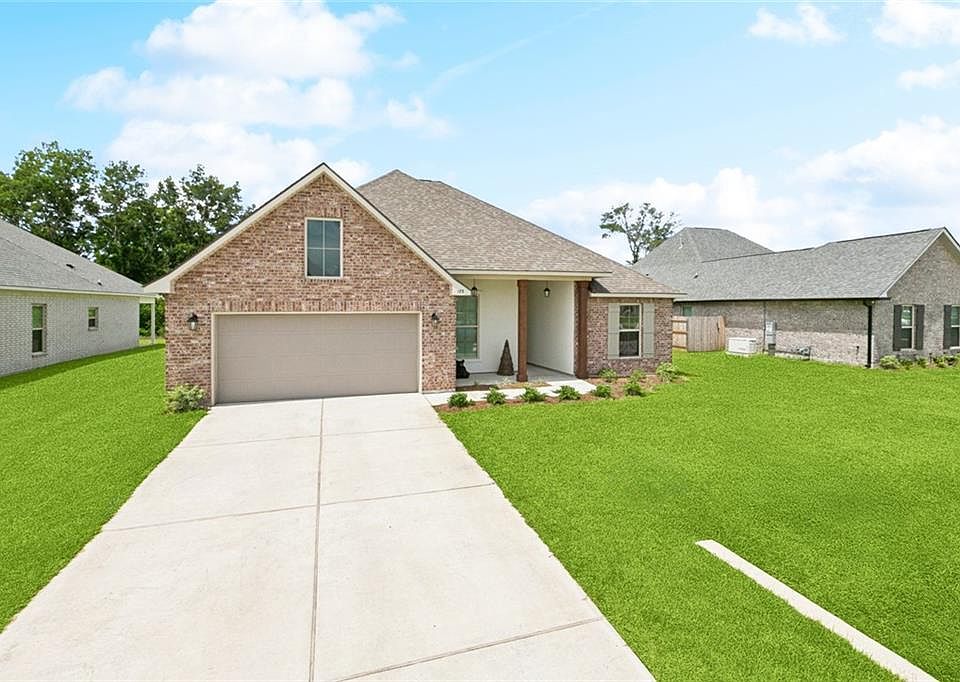 1st image of 173 Cypresswood Dr