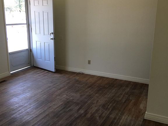 3rd image of 1761 NE 1st Ave