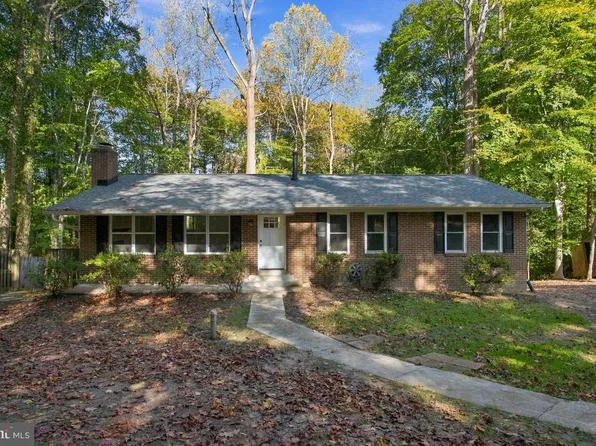 9914 McIntosh Dr, Dunkirk, MD 20754