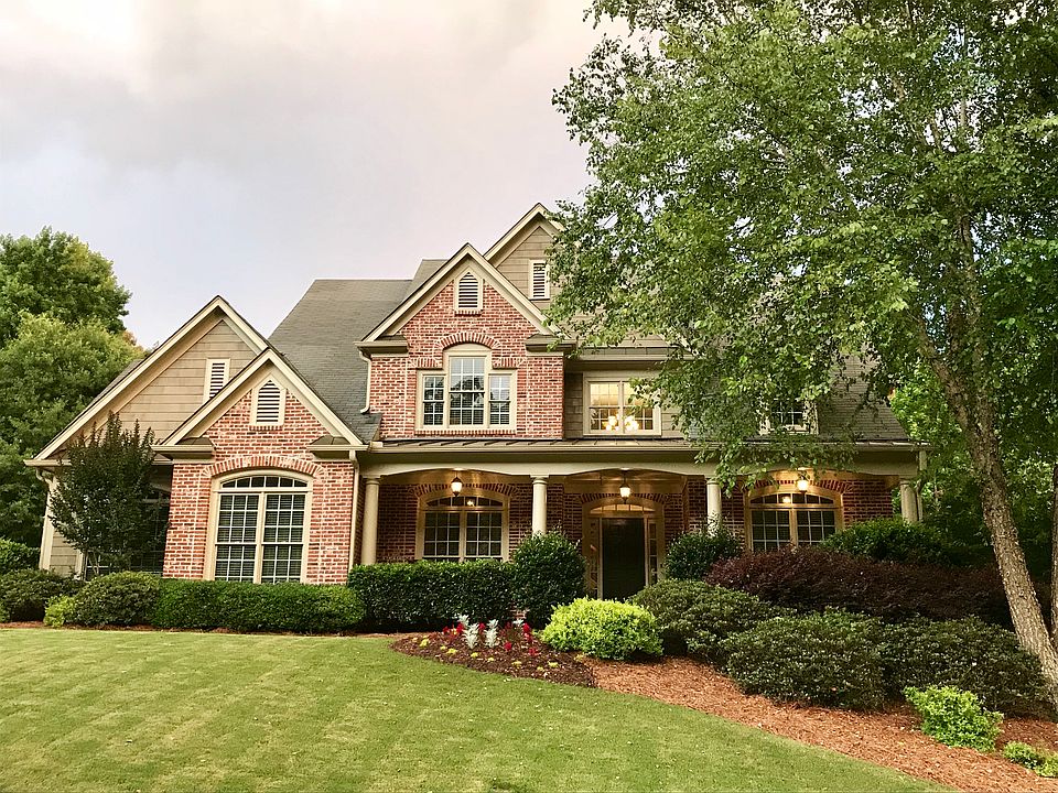 1st image of 304 Birch Laurel