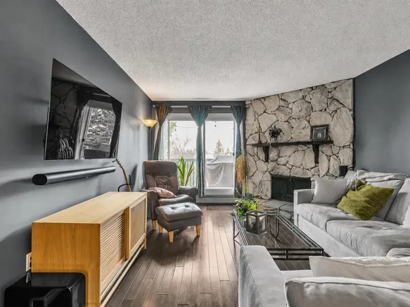 1001 E 68th Ave SW #305, Calgary, AB T2V 4X1