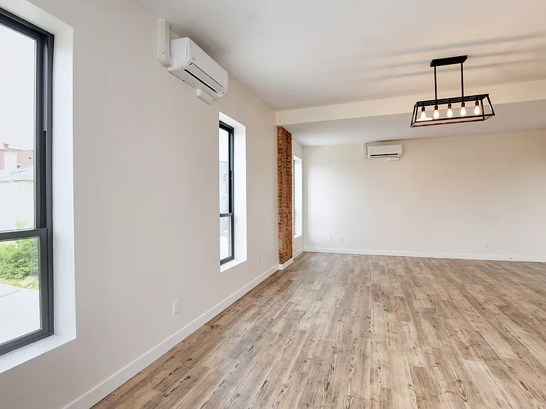 105 Parsons Ave #4 — Photo 9