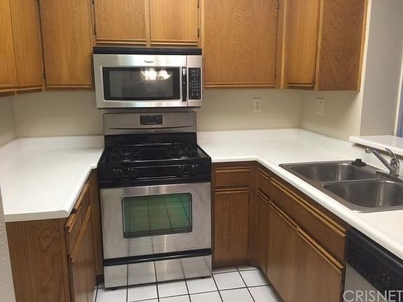 5th image of 23621 Del Monte Dr Unit 325