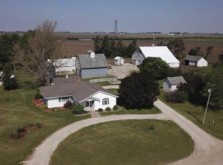 1780 West Ave, Dysart, IA 52224