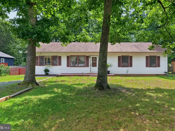 9 Breezy Hill Dr, Stafford, VA 22556