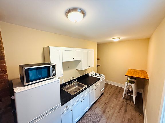 Eat in kitchen with pantry area