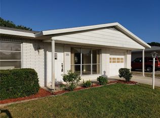 925 Schumann Dr, Sebastian, FL 32958