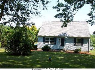 350 Green Hollow Rd, Danielson, CT 06239