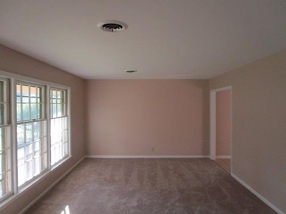 4th image of 1272 Gainesway Dr