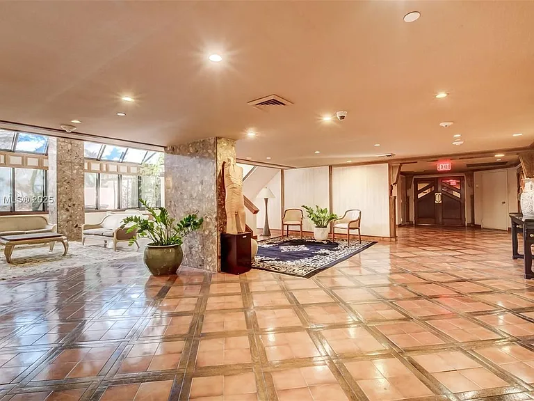 520 Brickell Key Dr #A914 — Photo 28