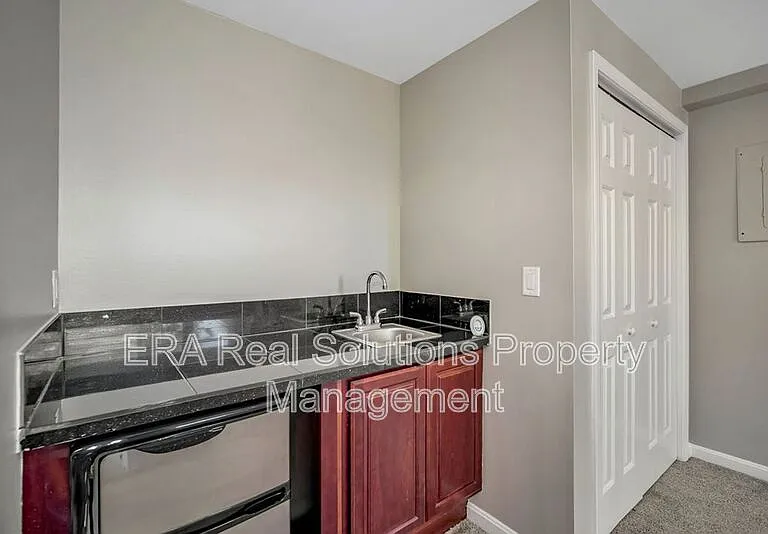 2132 Gilbert Ave #A — Photo 23
