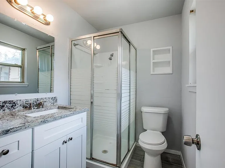 2608 Scotswood Dr — Photo 6