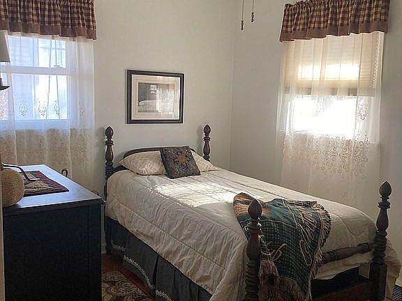 5th image of 3786 Sycamore Dr