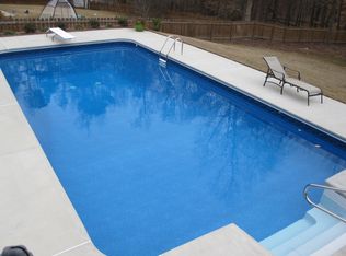 201 Cobblestone Cv, Sharpsburg, GA 30277