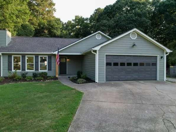 347 Timberridge Ln, Auburn, GA 30011