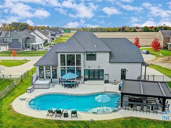 3rd image of 4740 Sunny Creek Ln