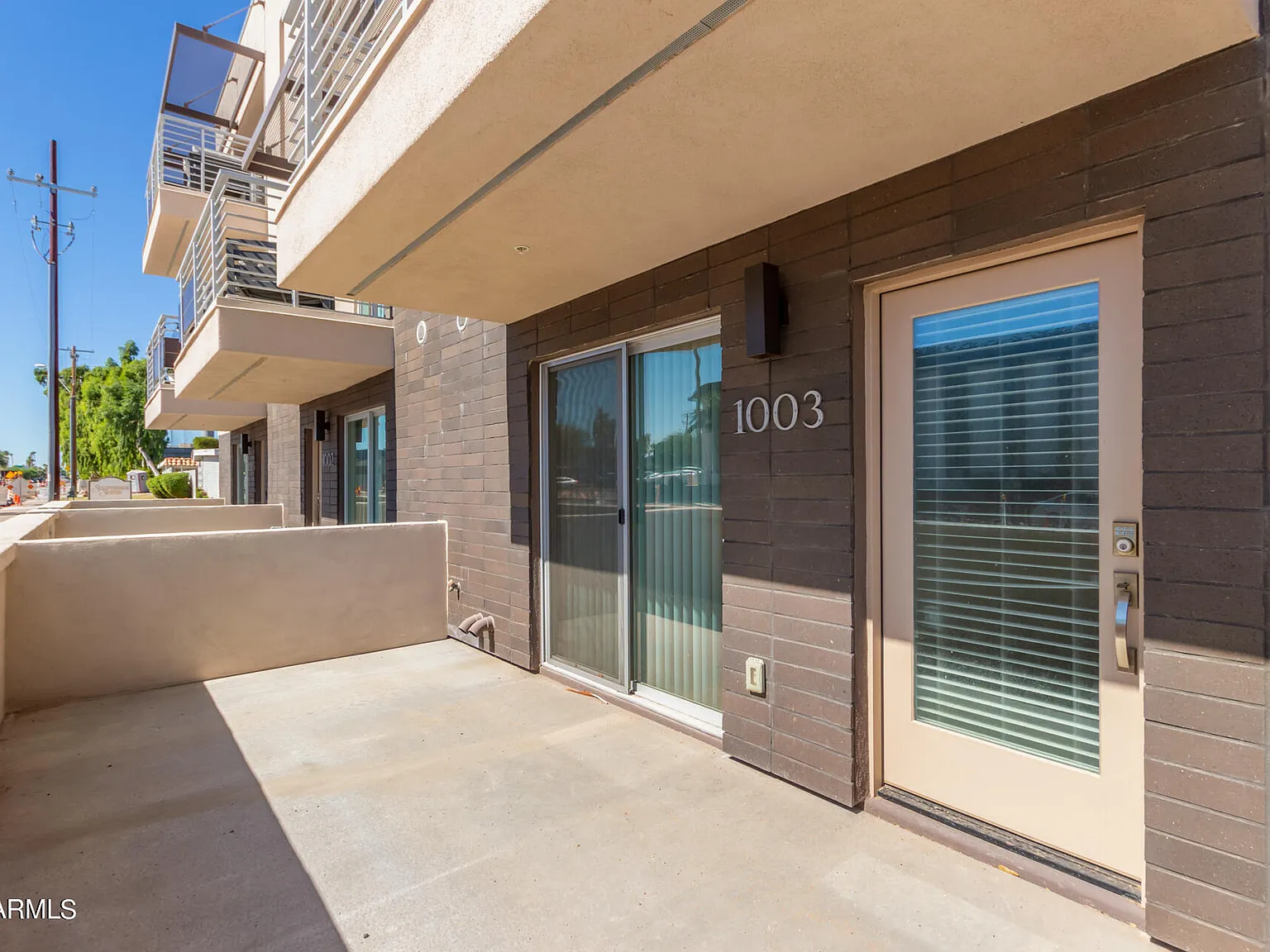 3 bed, 3.5 bath, 1816 sqft, $4,000 — Photo 3