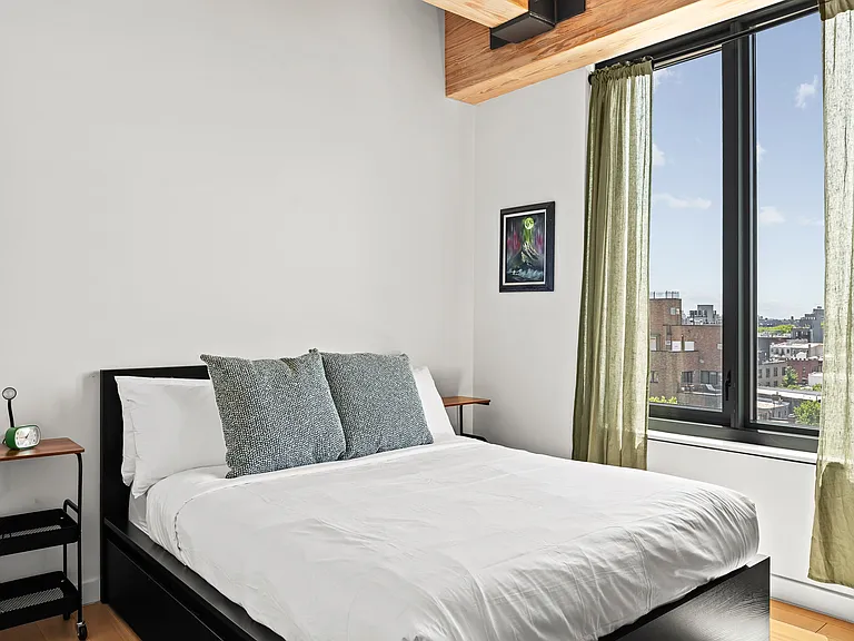 710 Metropolitan Ave #PHC — Photo 13