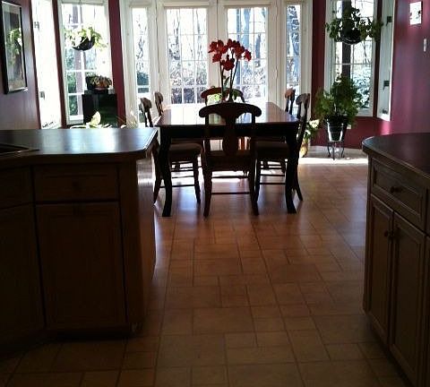 Bright, spacious eating area in kitchen