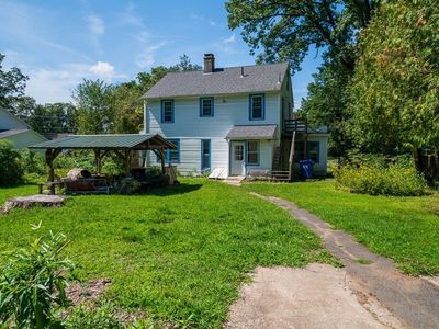 1117 N Pleasant St, Amherst, MA, 01002