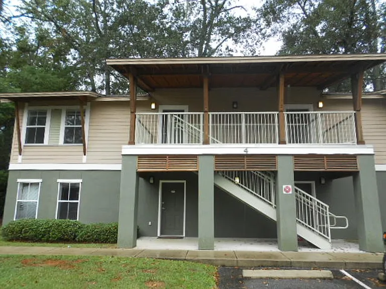 1609 W Pensacola St #211 — Photo 1