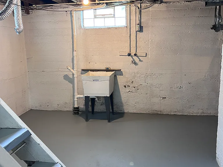 804 Stanley St — Photo 13