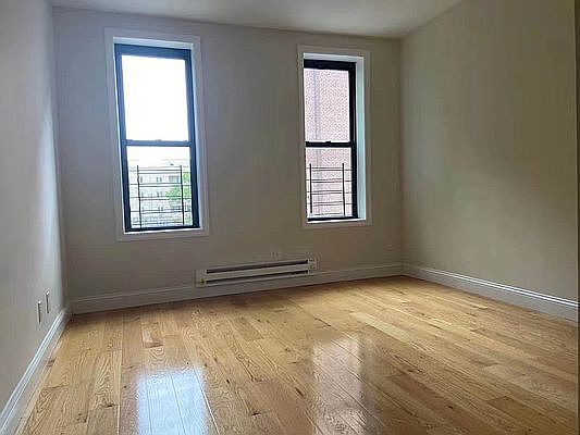 3rd image of 132-30 Sanford Ave #4