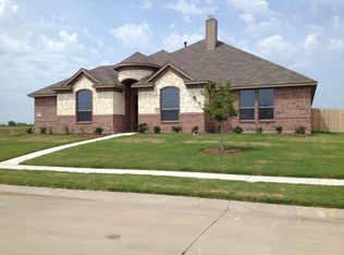 101 Secretariat St, Waxahachie, TX 75165