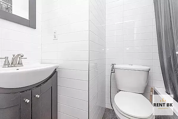 Rented by RENTBK LLC | media 11